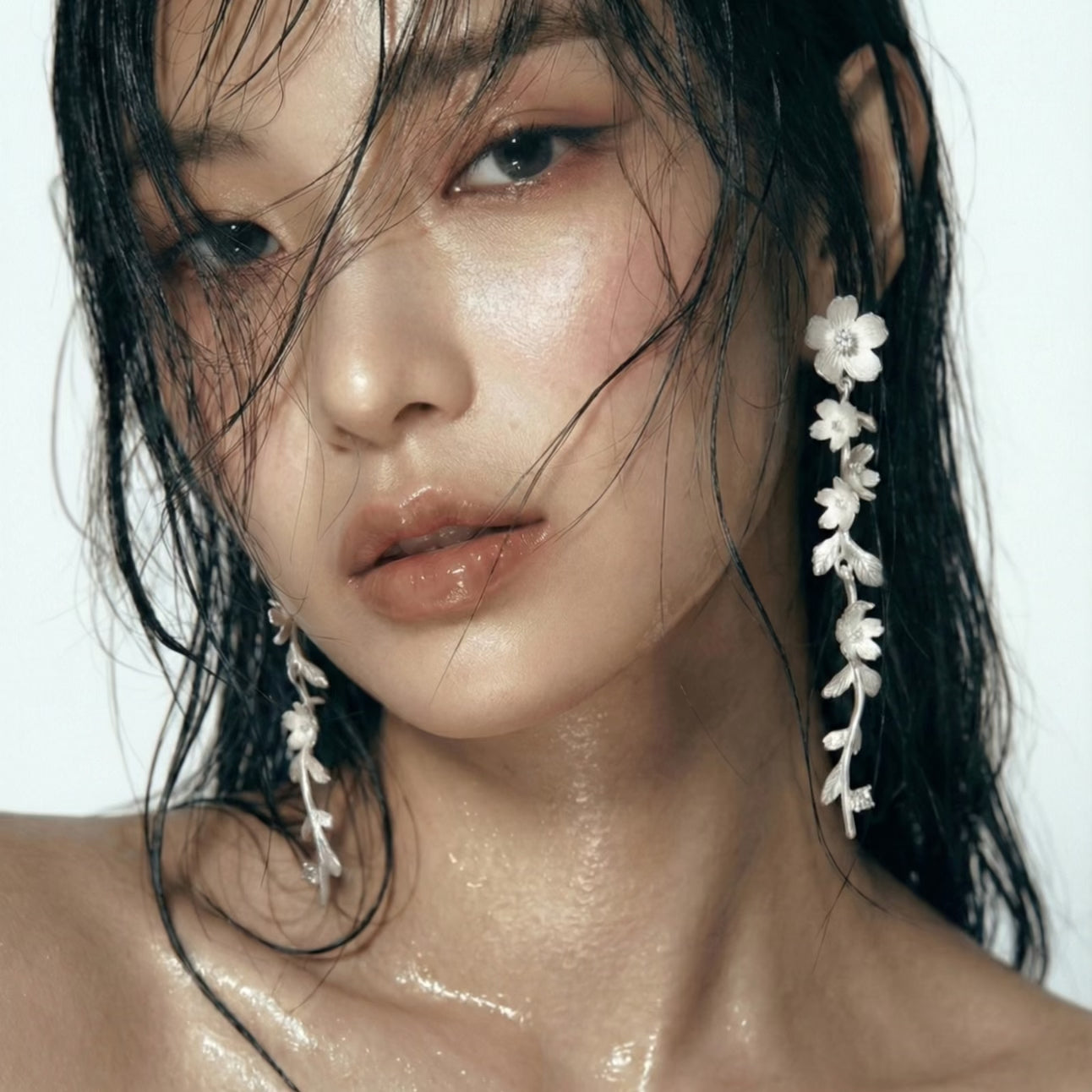 Floral dangle drop floral earrings